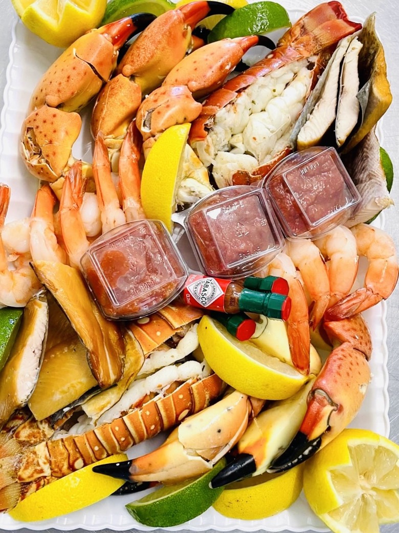 The Ultimate Guide to Micro Wedding Catering in Key West: Intimate & Unforgettable